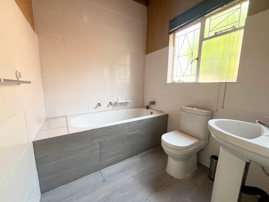 4 Bedroom Property for Sale in Riebeeckstad Free State